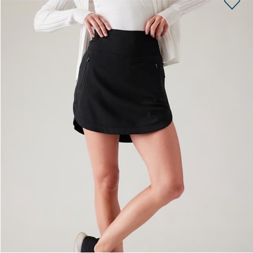 Athleta Fairway 16” Golf Skirt Sz L